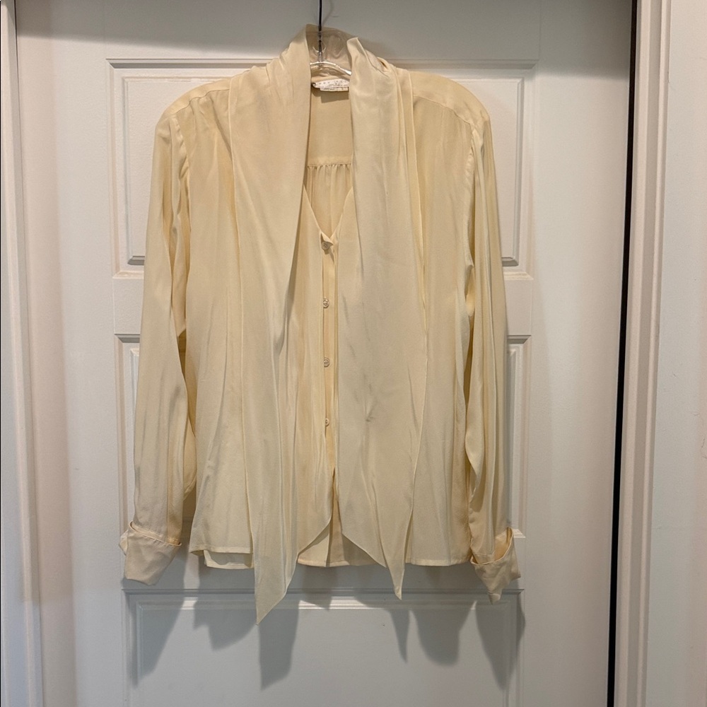 Perry Ellis Women's Cream Blouse